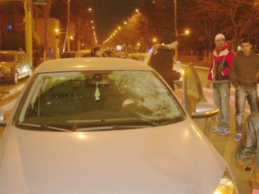 Accidentat pe trecerea de pietoni, de o şoferiţă
